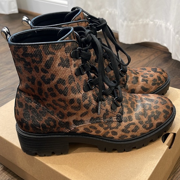 KENDALL + KYLIE
Epic Leopard-Print Combat Boots size 6-6.5 - Picture 4 of 10